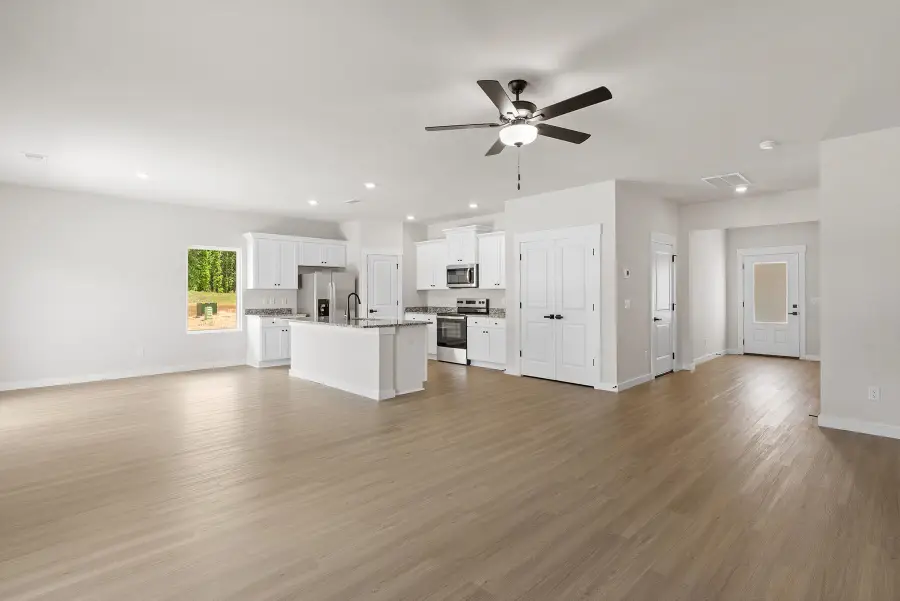 1204 Crested Iris Street, Moore, SC 29369 - Image #3