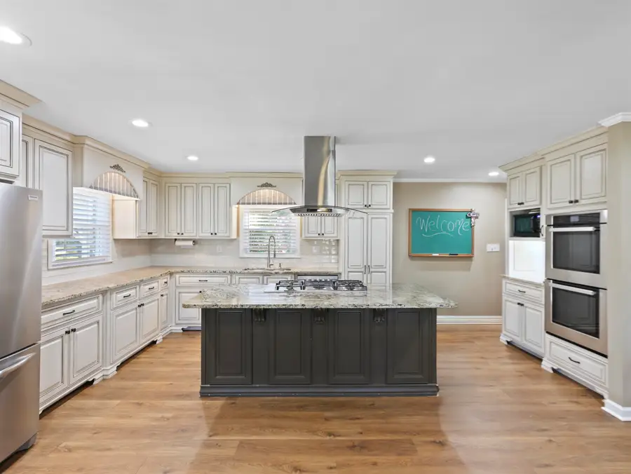 201 Crestview Dr, Gaffney, SC 29340 - Image #2