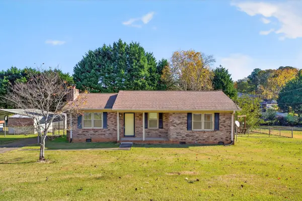 109 Edgewood Avenue, Easley, SC 29640