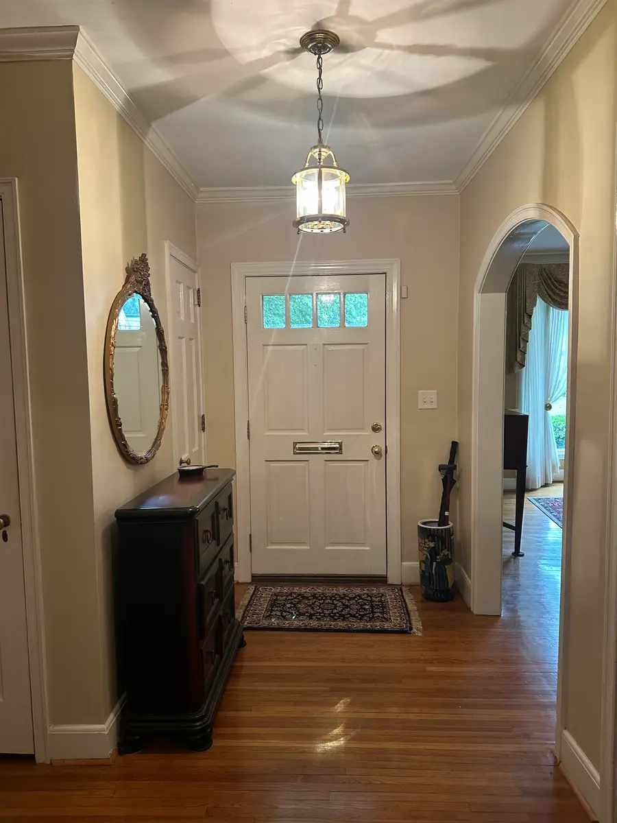 606 S Limestone St, Gaffney, SC 29340 - Image #3