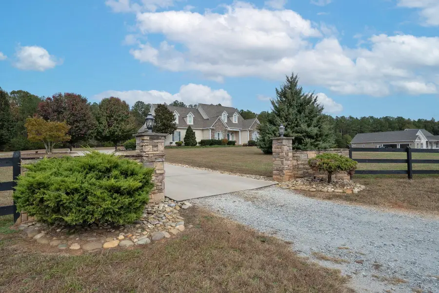 412 Casey Road, Woodruff, SC 29388 - Image #2
