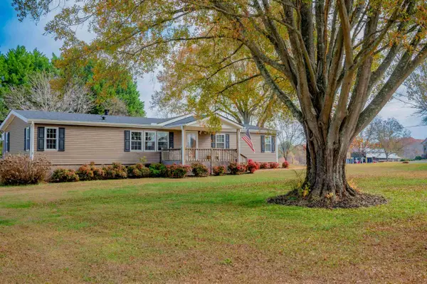 199 Rocky Creek Road, Inman, SC 29349