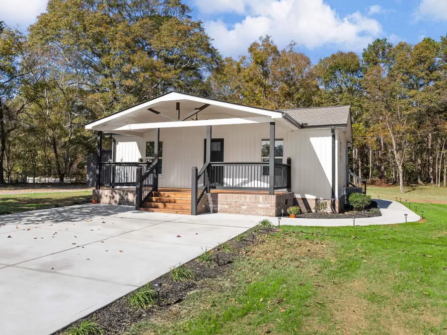 118 Strawaberry Road, Anderson, SC 29626 - Image #3