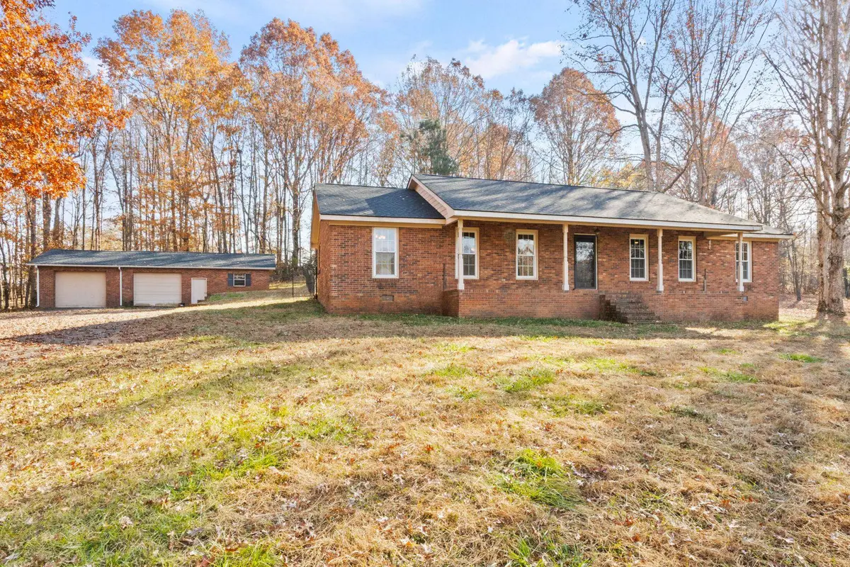 6861 Reidville Road, Woodruff, SC 29388 - Image #1