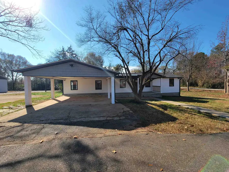 136 Moore Street, Wellford, SC 29385 - Image #2