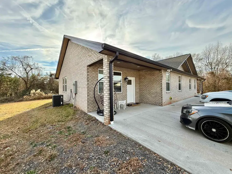 103/107 Guy Cothran Rd, Inman, SC 29349 - Image #3