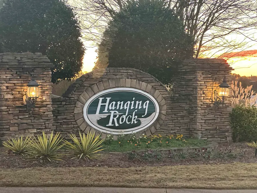 663 Flintrock Dr, Boiling Springs, SC 29316 - Image #2