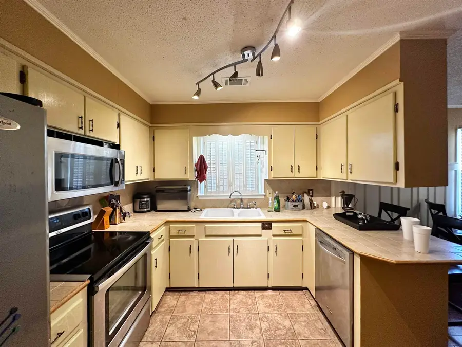 150 Colonial Drive, Chesnee, SC 29323-9532 - Image #2