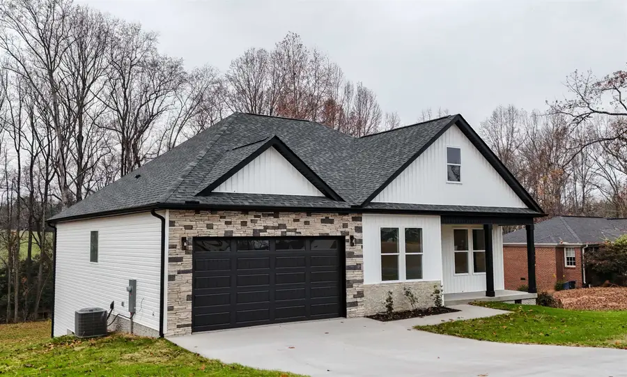 77 Carolina Oaks Drive, Chesnee, SC 29323 - Image #2