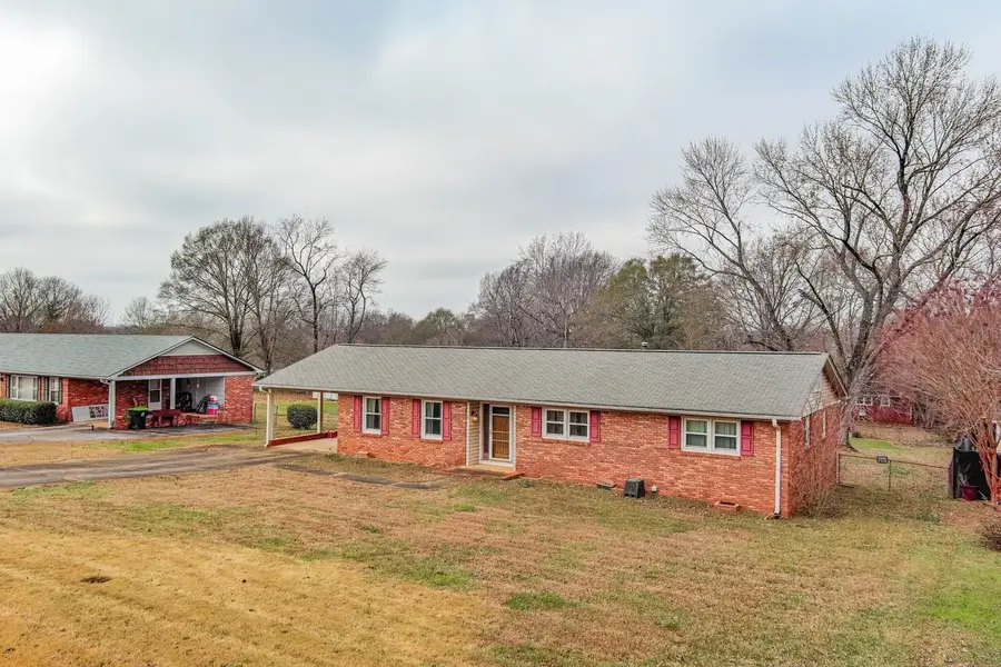 9 Merrimon Avenue, Boiling Springs, SC 29316 - Image #3