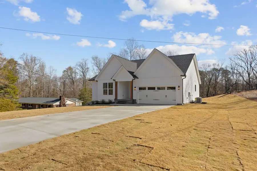 102 Millbrook Circle, Taylors, SC 29687 - Image #2