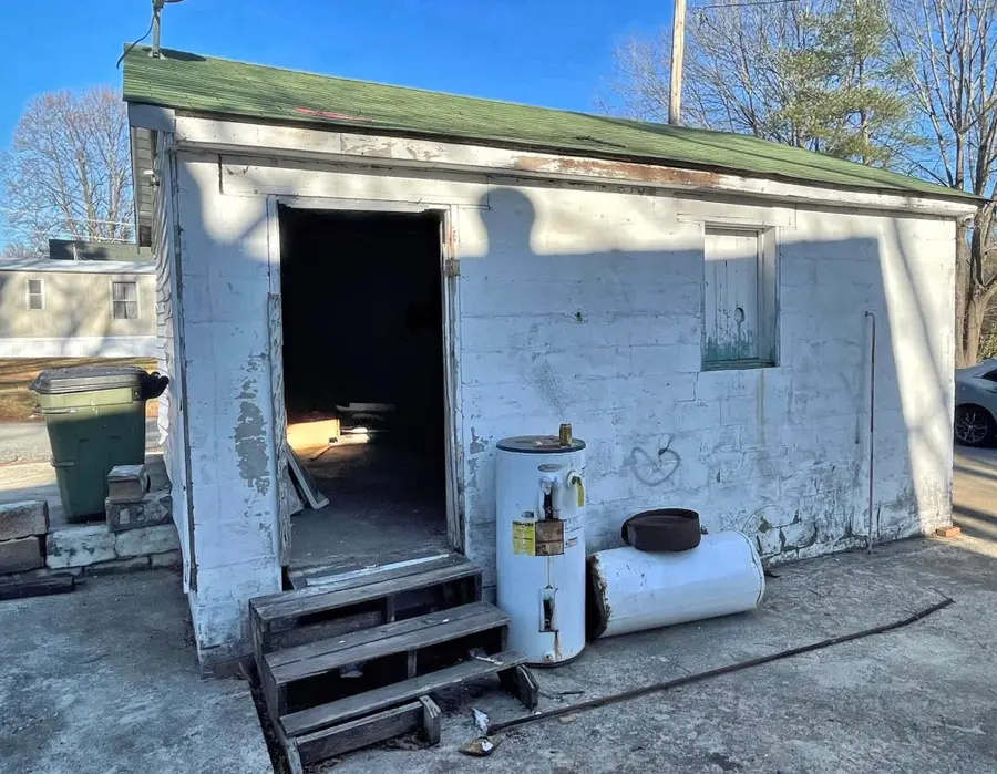 405 E Frederick Street, Gaffney, SC 29340 - Image #3