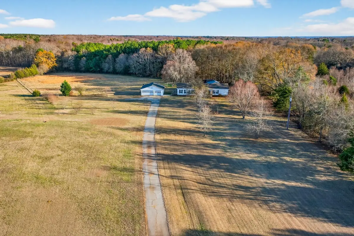 792 Bellview Road, Woodruff, SC 29388 - Image #1