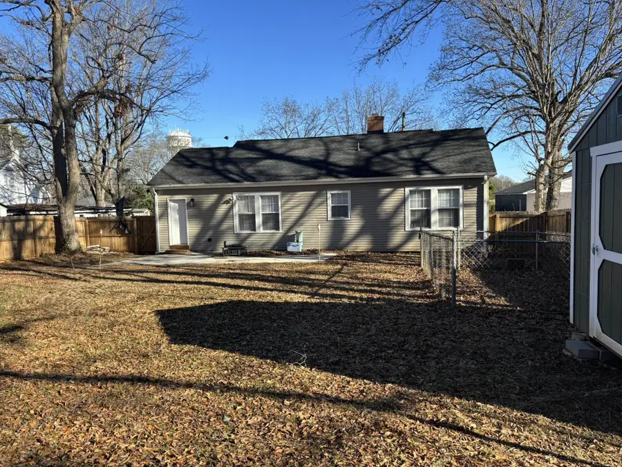 604 E Jefferies St, Gaffney, SC 29340 - Image #2