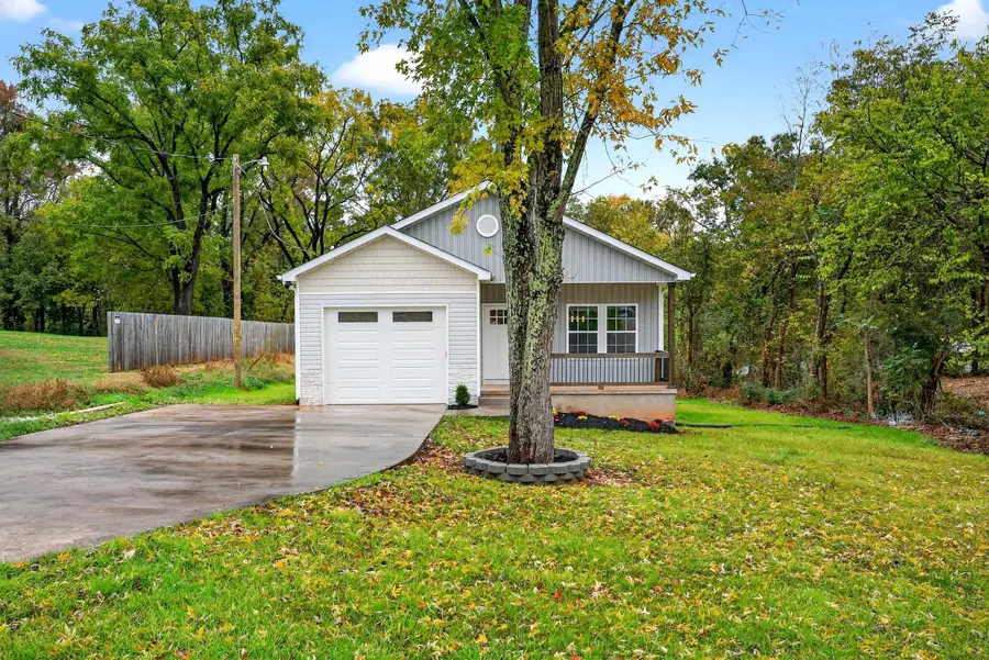 519 S Shamrock Avenue, Landrum, SC 29356-0000 - Image #2