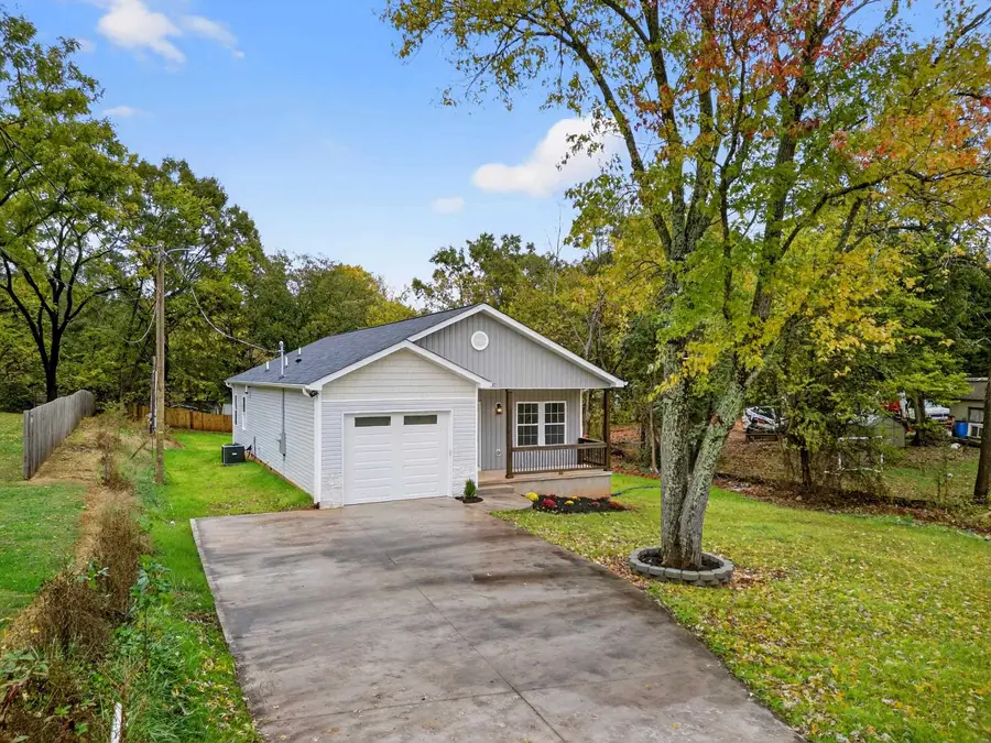 519 S Shamrock Avenue, Landrum, SC 29356-0000 - Image #3