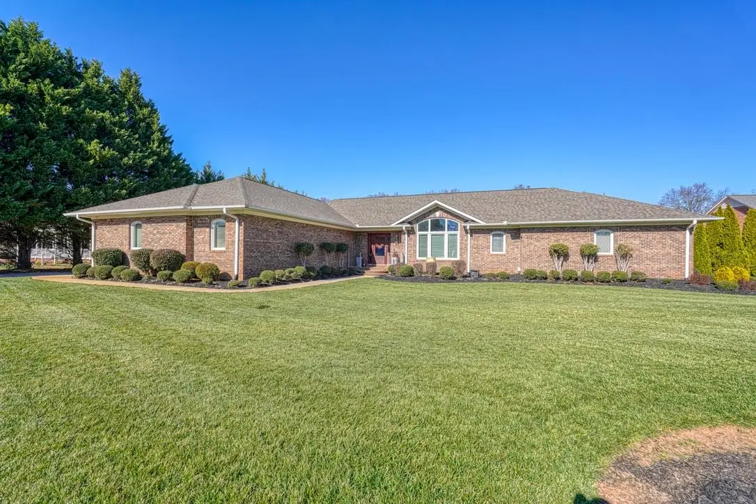 218 Mountain Range Road, Boiling Springs, SC 29316 - Image #1