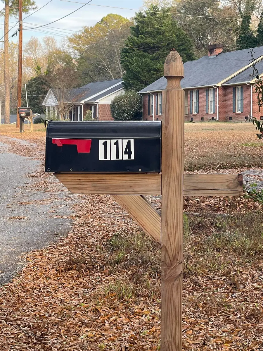 114 York Street, Clinton, SC 29325-2651 - Image #2