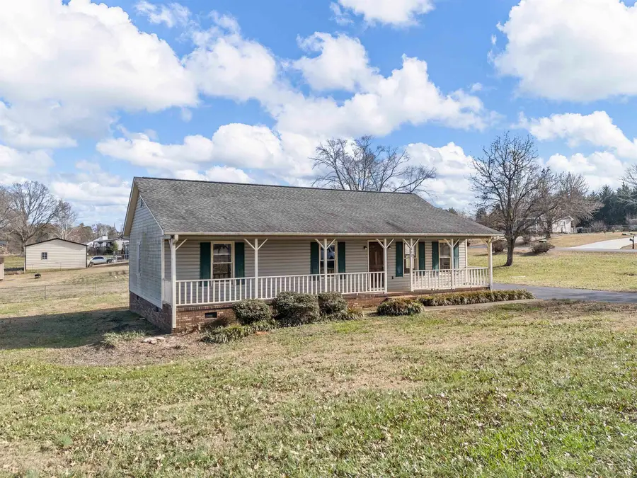 202 Adams Court, Inman, SC 29349 - Image #2