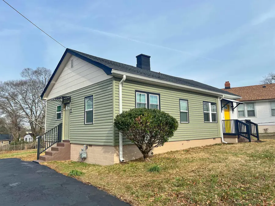 208 B Collins Avenue, Spartanburg, SC 29306 - Image #2