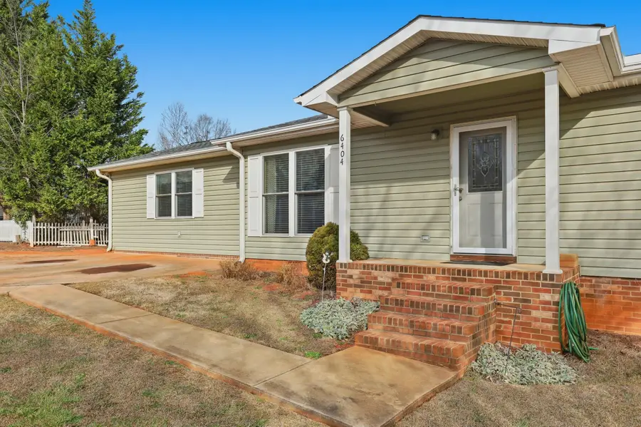 6404 Greenfield Drive, Spartanburg, SC 29303 - Image #2