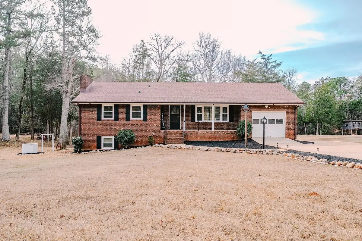 304 Darwin Road, Gaffney, SC 29340 - Image #1