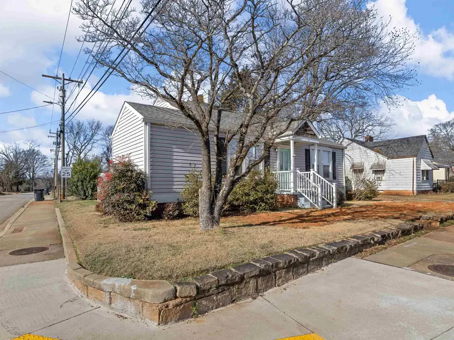 201 Perry Road, Greenville, SC 29609-3418 - Image #2