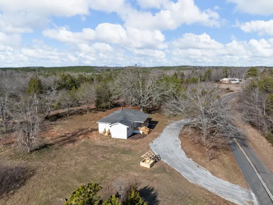 737 Lowrys Road, Gaffney, SC 29340 - Image #2