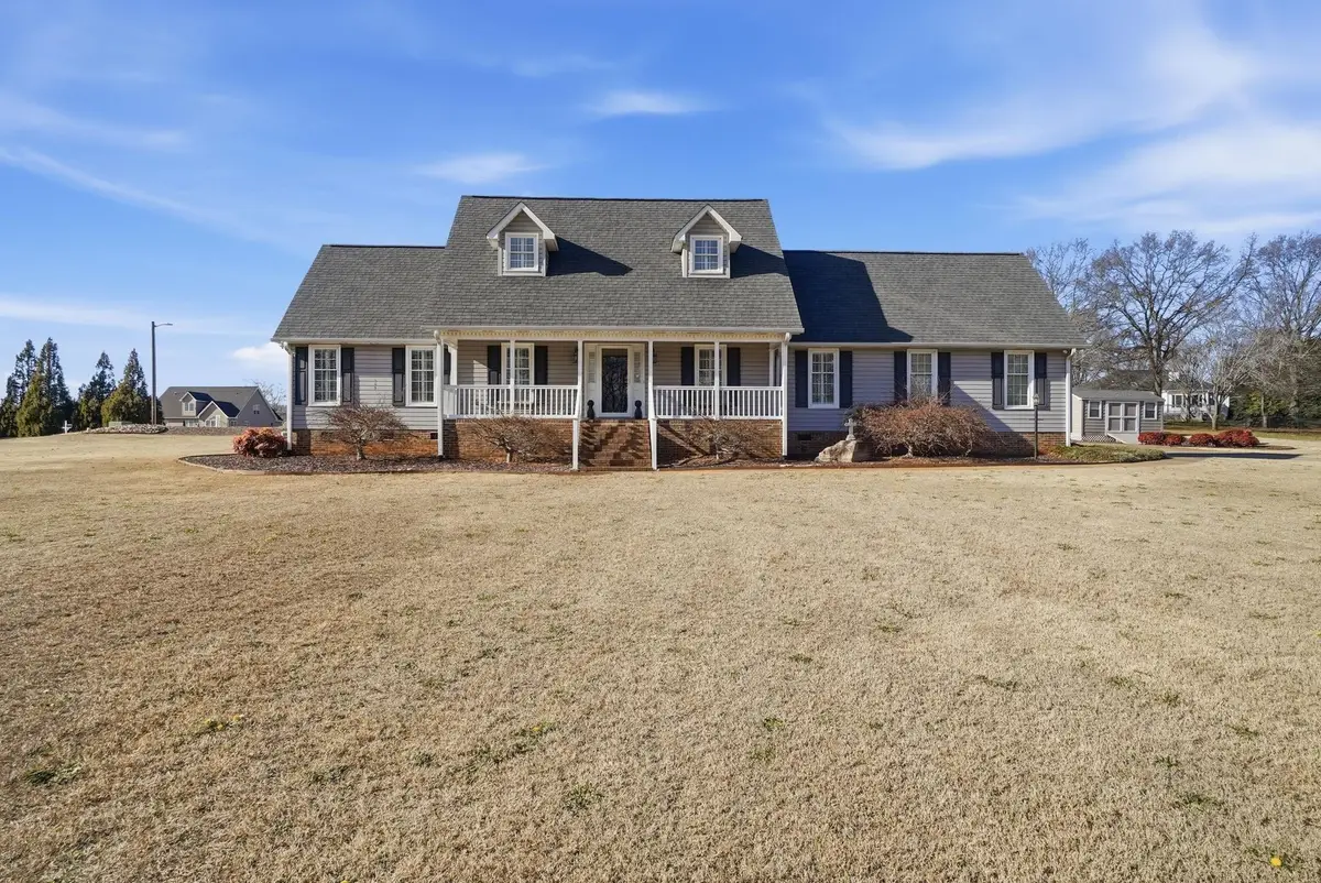 127 Fairway Dr, Gaffney, SC 29341 - Image #1