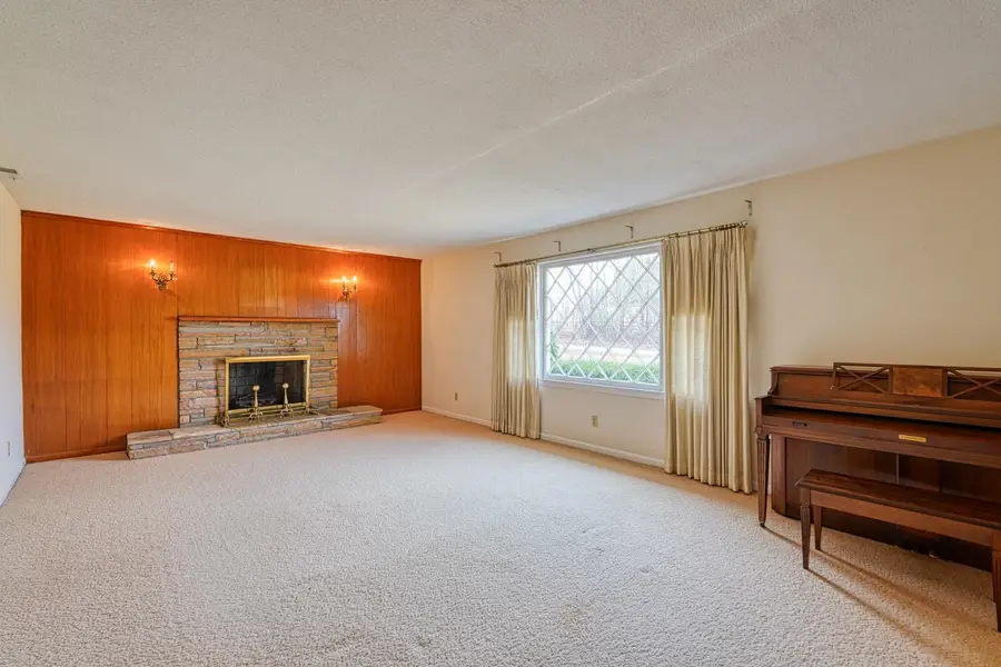 180 Herrle Road, Campobello, SC 29322 - Image #3