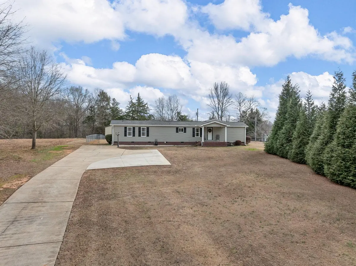 660 Harrison Road, Roebuck, SC 29376-3617 - Image #1