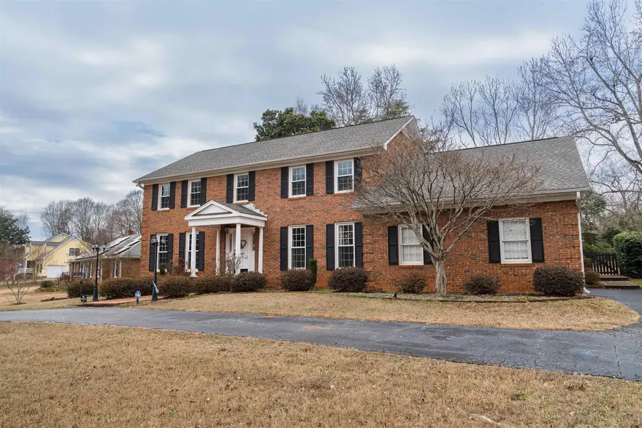 410 Thornhill Drive, Spartanburg, SC 29301 - Image #2