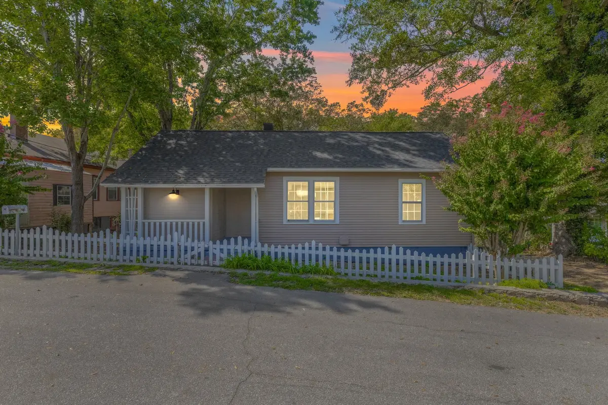 9 Hampton Street, Ware Shoals, SC 29692 - #1