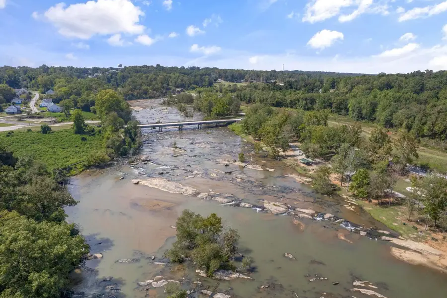 9 Hampton Street, Ware Shoals, SC 29692 - #3