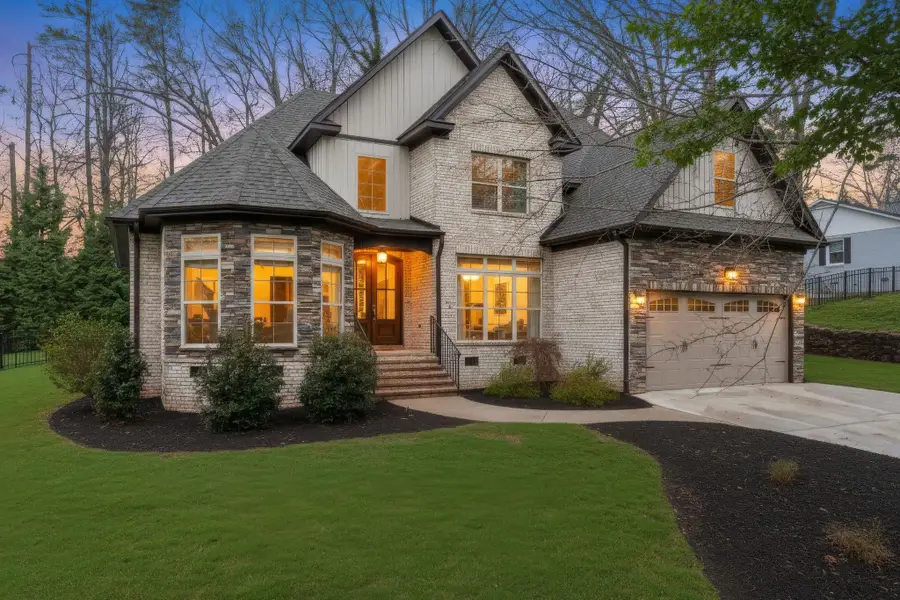 98 Sycamore Ct, Spartanburg, SC 29302 - Image #2