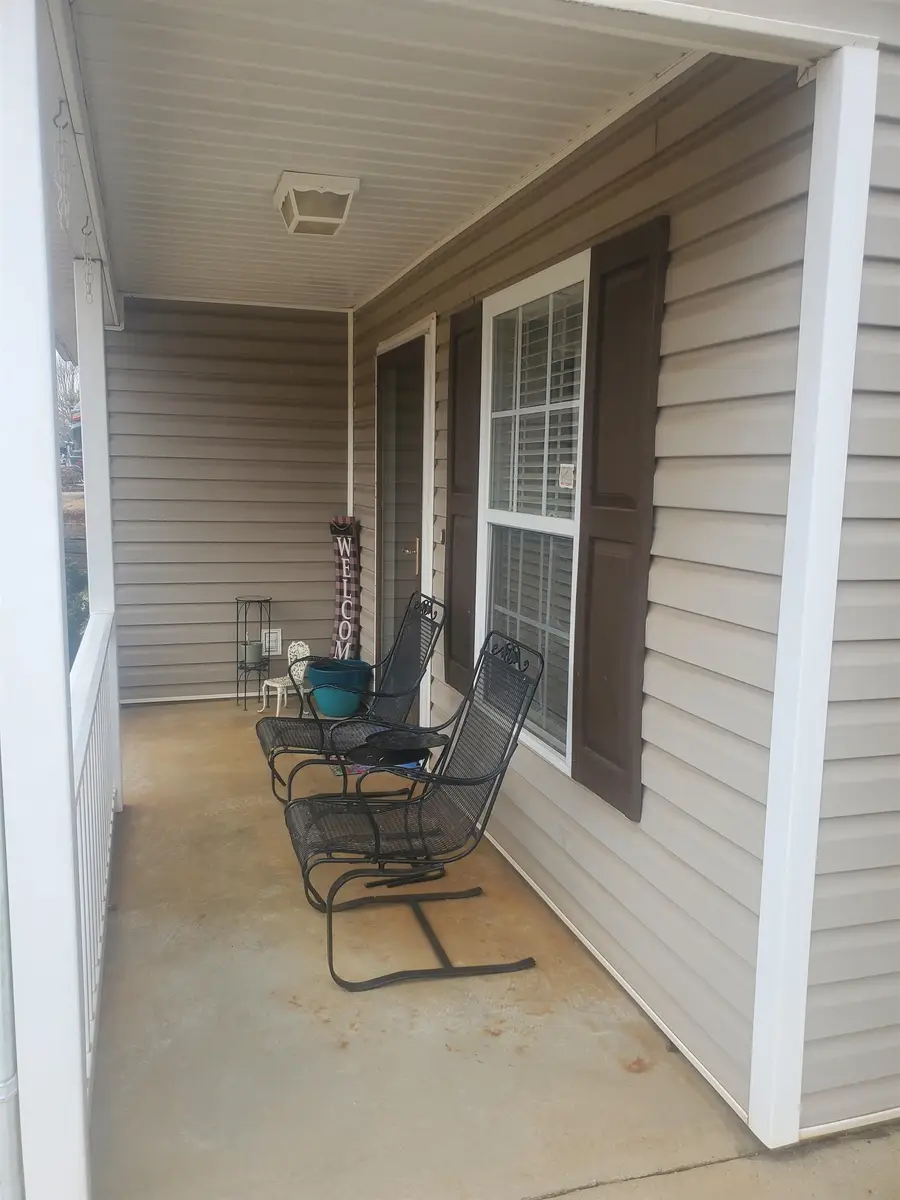 909 E Emerald Springs Drive, Boiling Springs, SC 29316 - Image #3