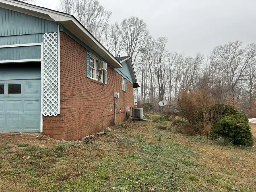 466 Garvin Lake Road, Gaffney, SC 29340-5152 - #2