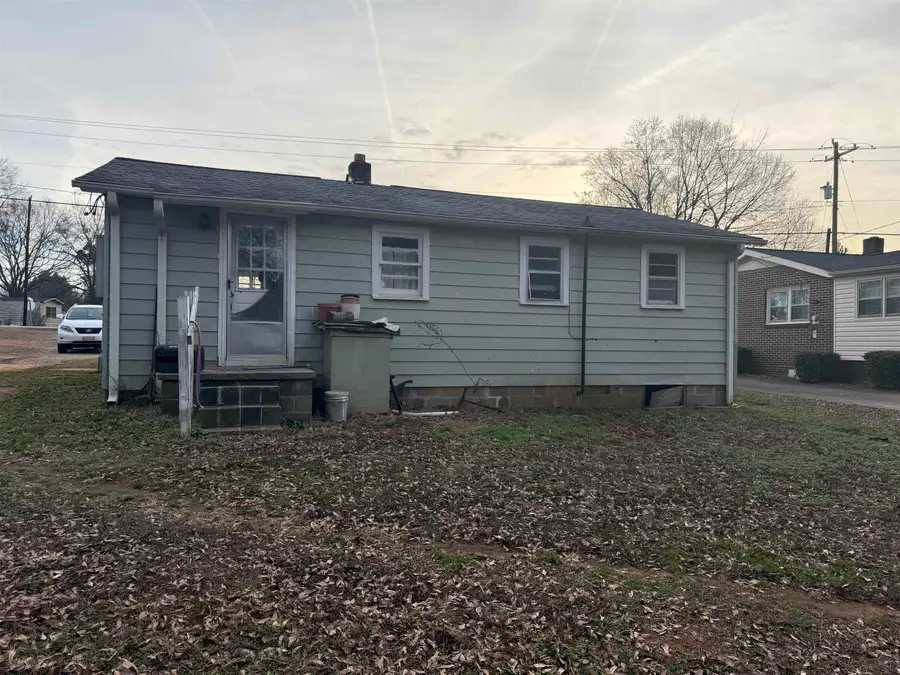 1304 Nazareth Rd, Spartanburg, SC 29301-6242 - #3