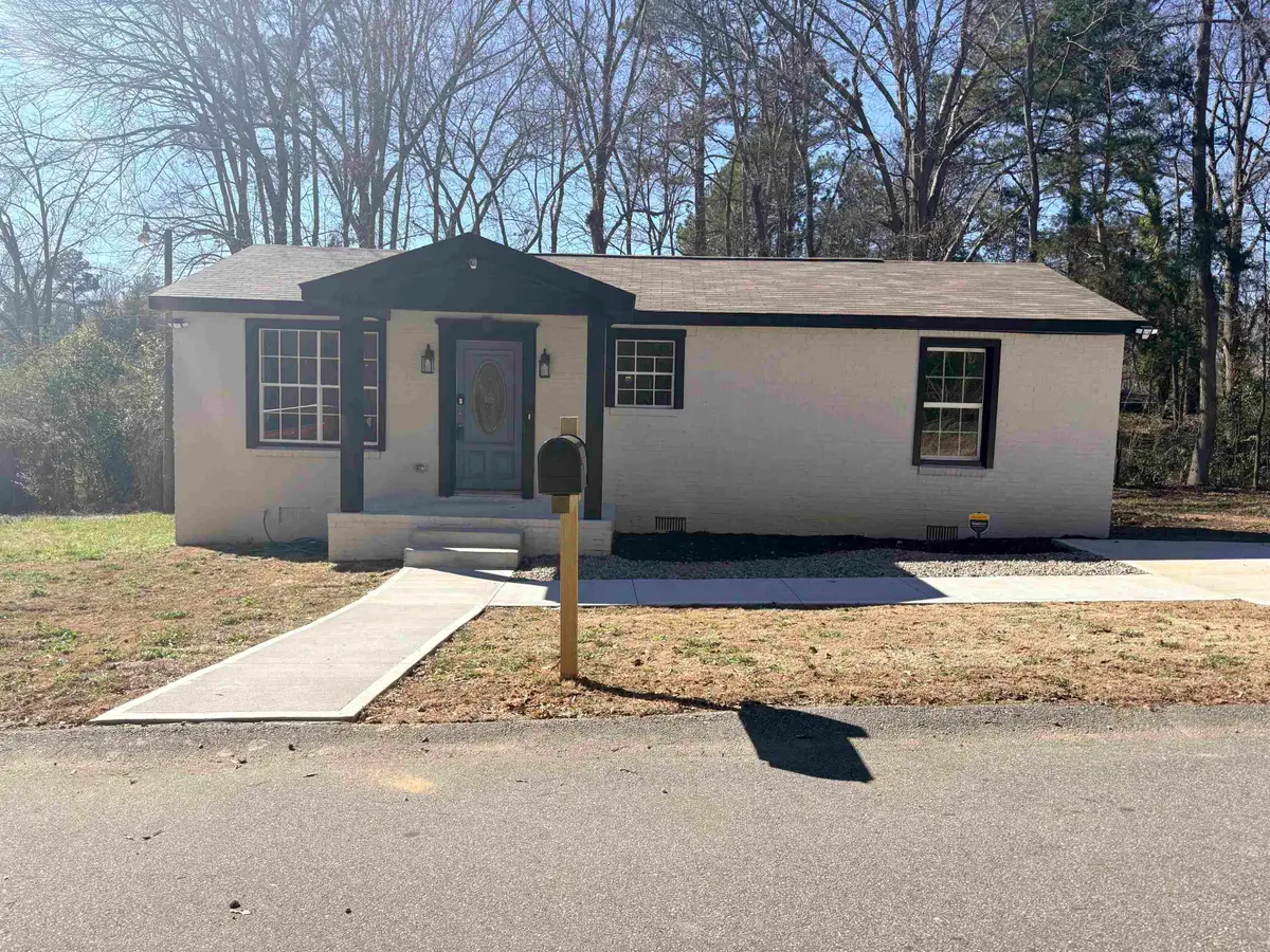 105 Oakland Heights, Laurens, SC 29360 - #1