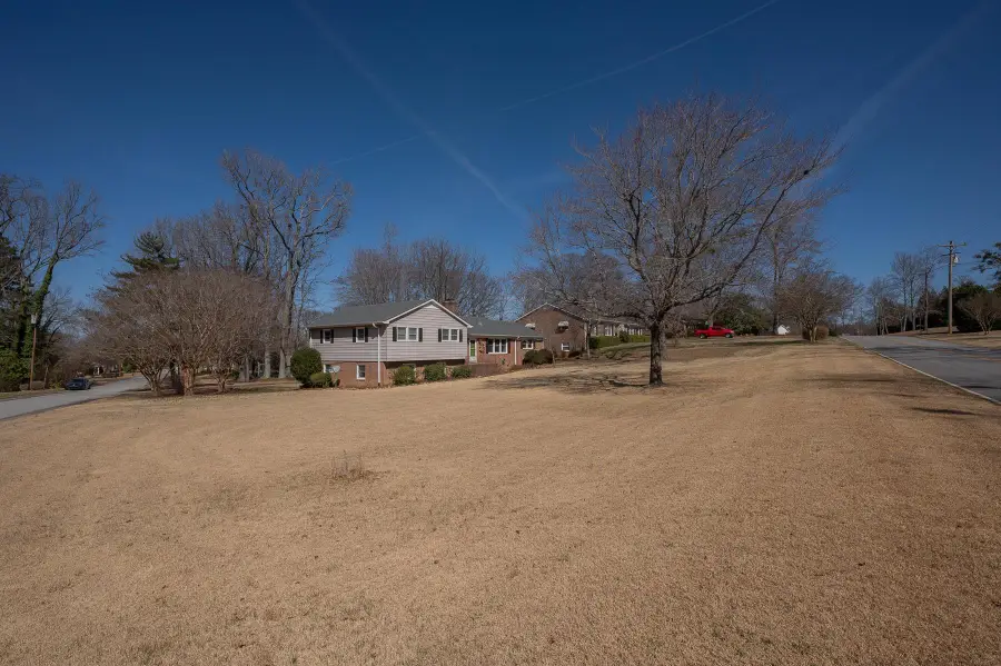 332 St James Drive, Spartanburg, SC 29301 - #3