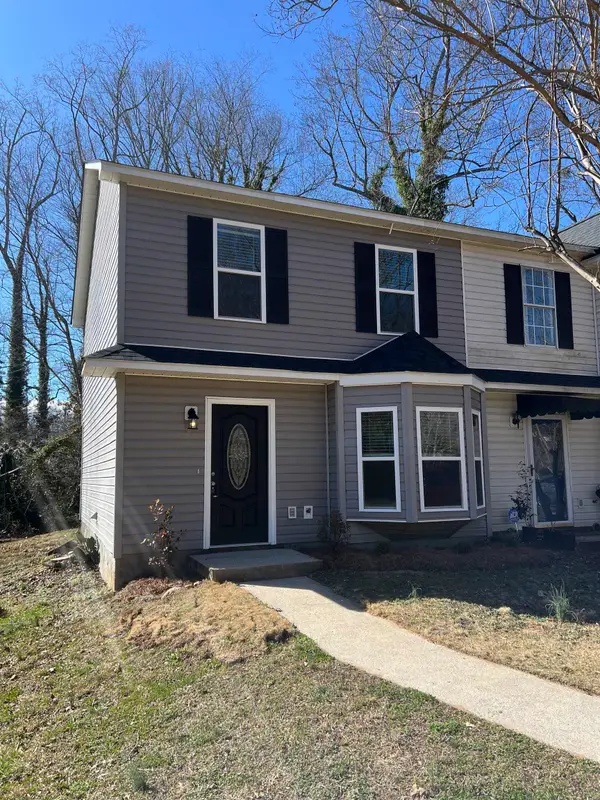 10 Village West Ct, Spartanburg, SC 29301