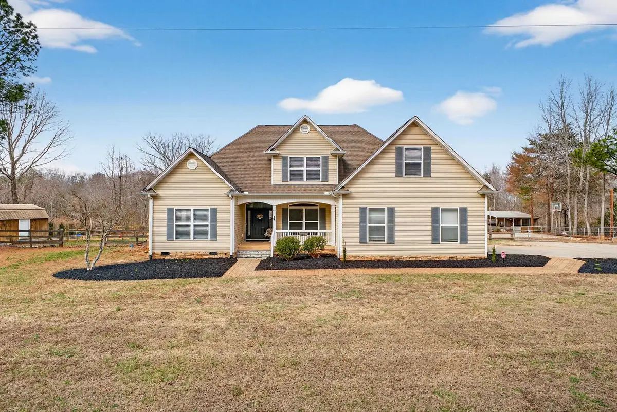 568 Kilgore Bridge Rd, Woodruff, SC 29388 - #1