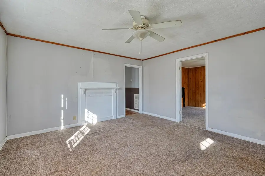 92 North St, Duncan, SC 29334 - #3