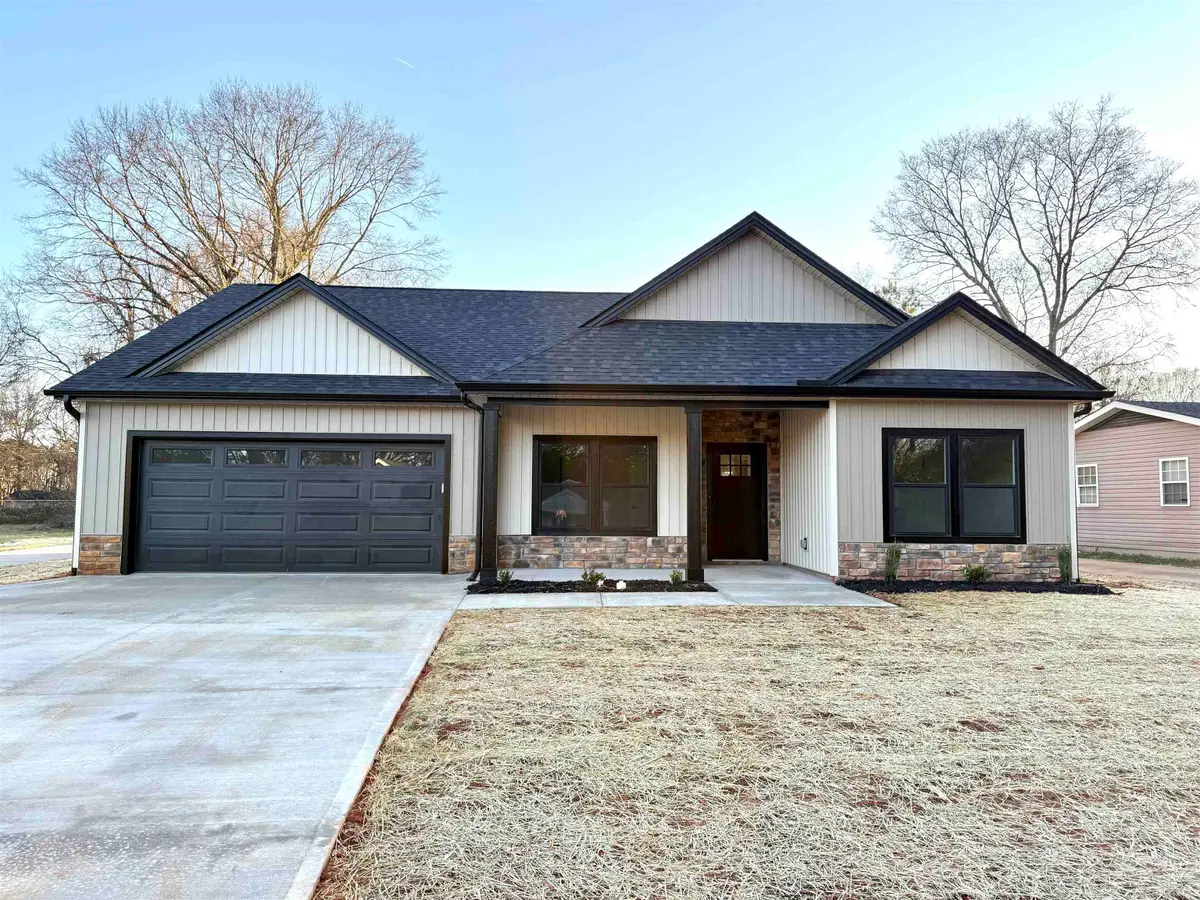 179 Cedar Avenue, Wellford, SC 29385 - #1