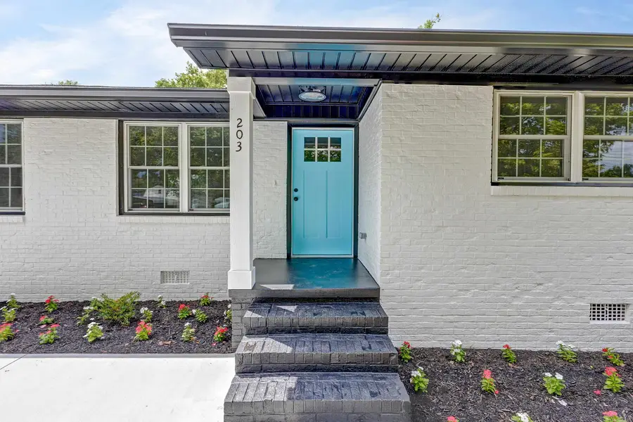 203 Montgomery Street, Laurens, SC 29360 - #2