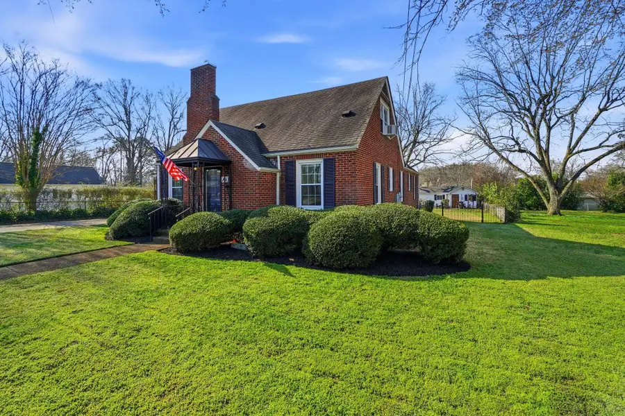 208 E Fairview Ave, Gaffney, SC 29341 - #2
