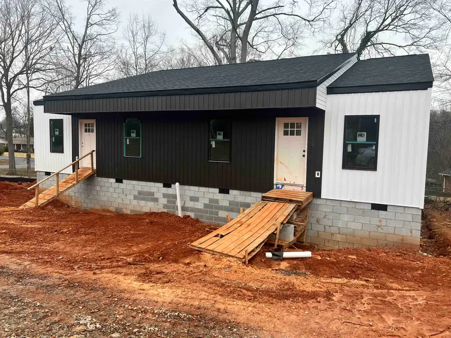 142/144 Andover Road, Spartanburg, SC 29322 - #2