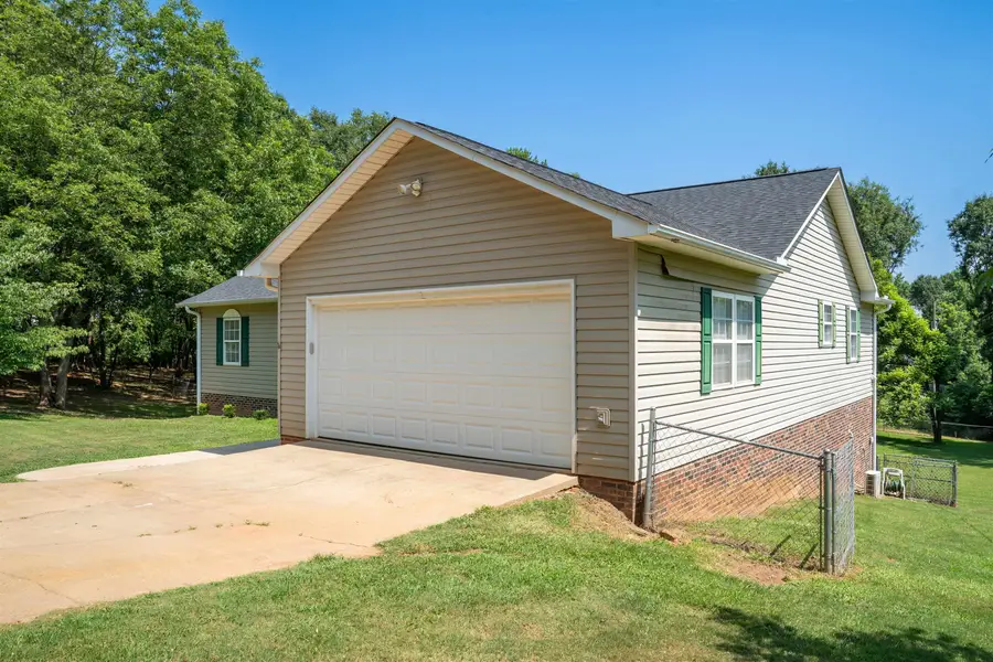 262 Bagwell Dr, Pauline, SC 29374 - #3