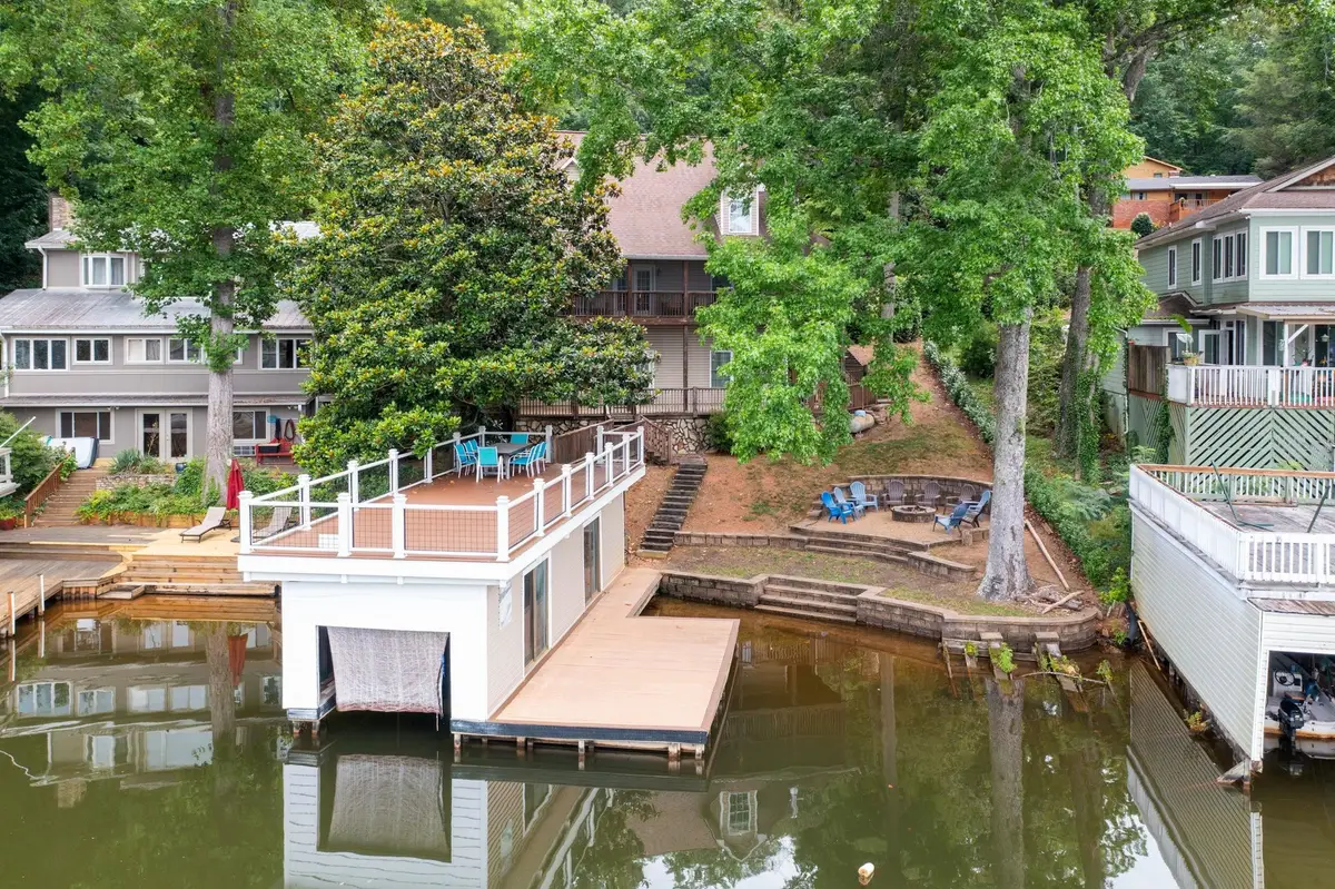 1214 E Lakeshore Drive, Landrum, SC 29356 - #1