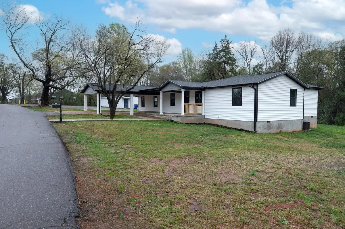 136 Moore Street, Wellford, SC 29385 - #1